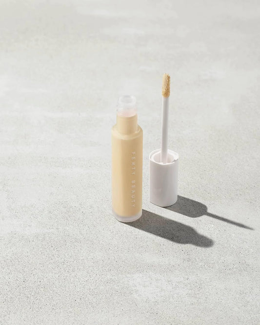 by Rihanna Pro Filt’R Instant Retouch Longwear Liquid Concealer 105